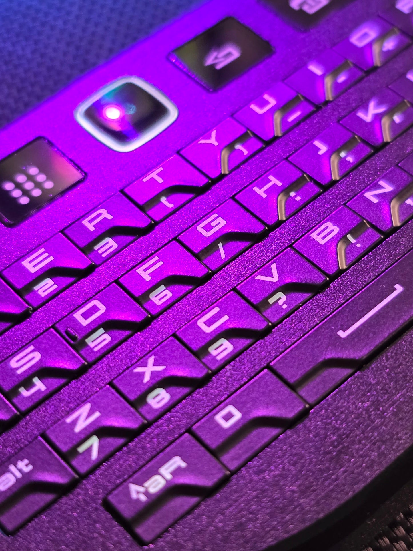 9981 BLE & USB Keyboard Pro